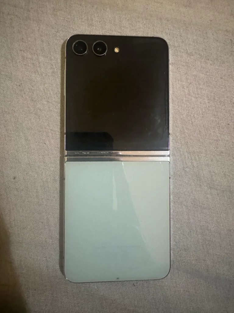 Samsung Galaxy Z Flip 5 256GB