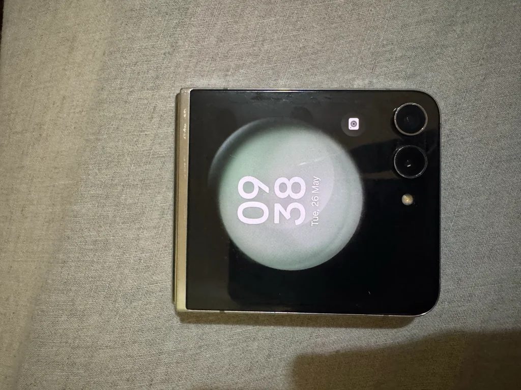 Samsung Galaxy Z Flip 5 256GB photo 3