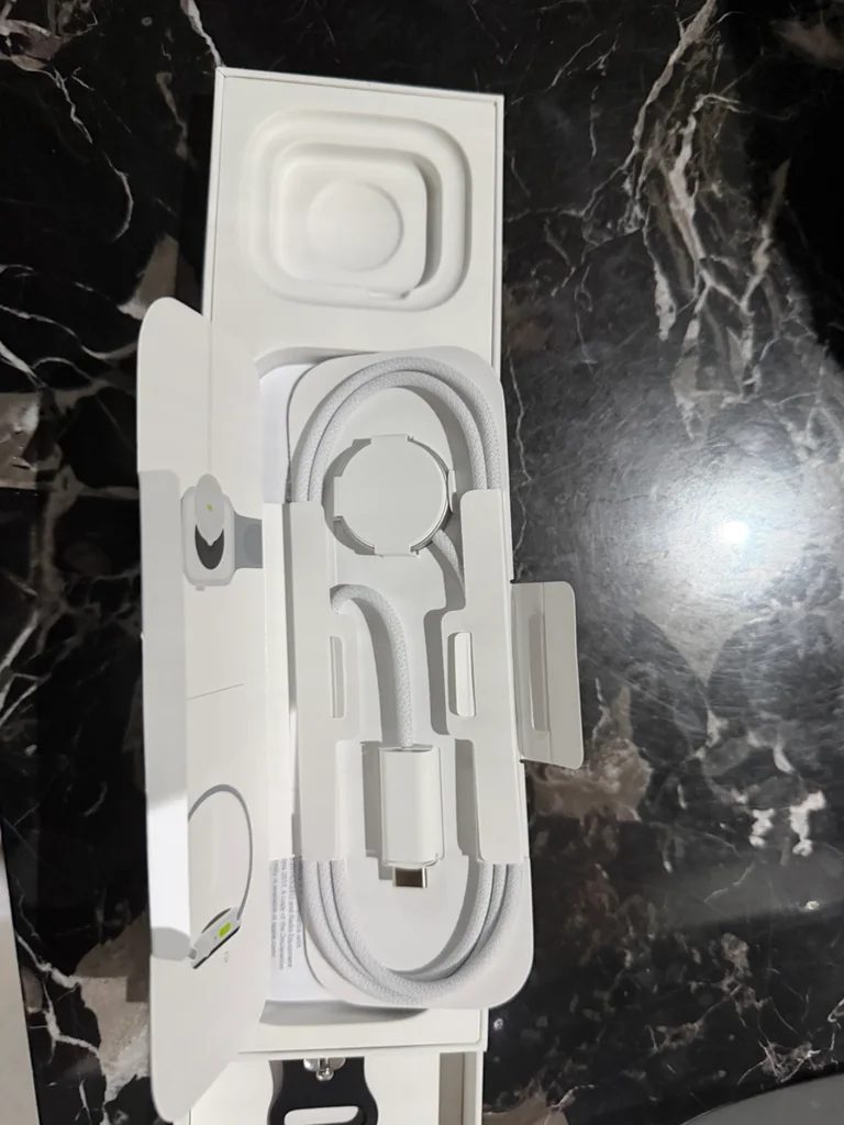 Apple Watch SE 3 40mm Starlight photo 2
